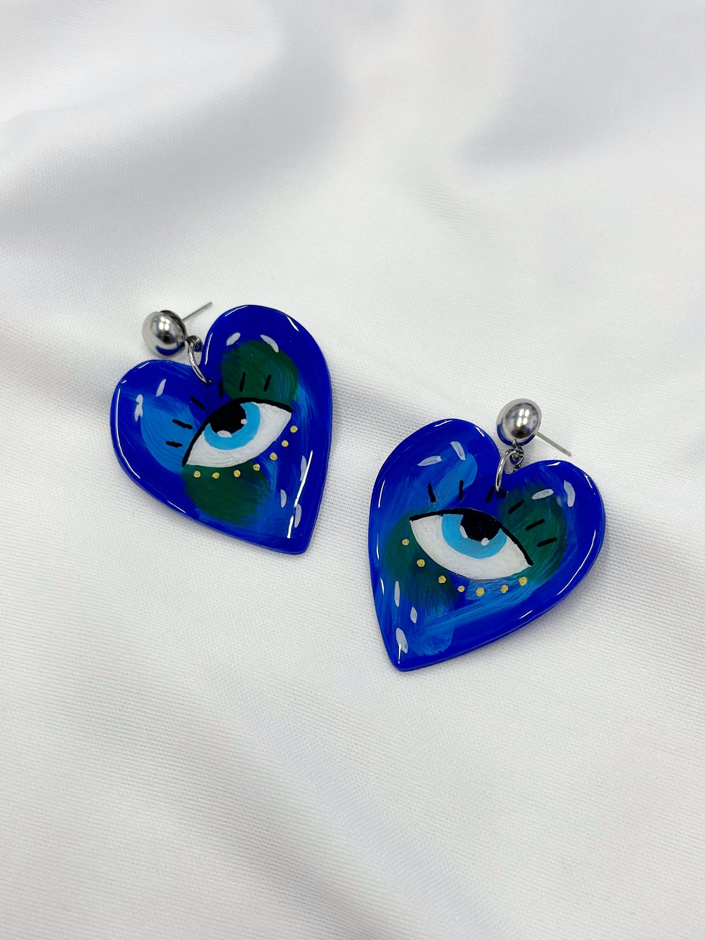 “Heart Eye” Statment Earrings