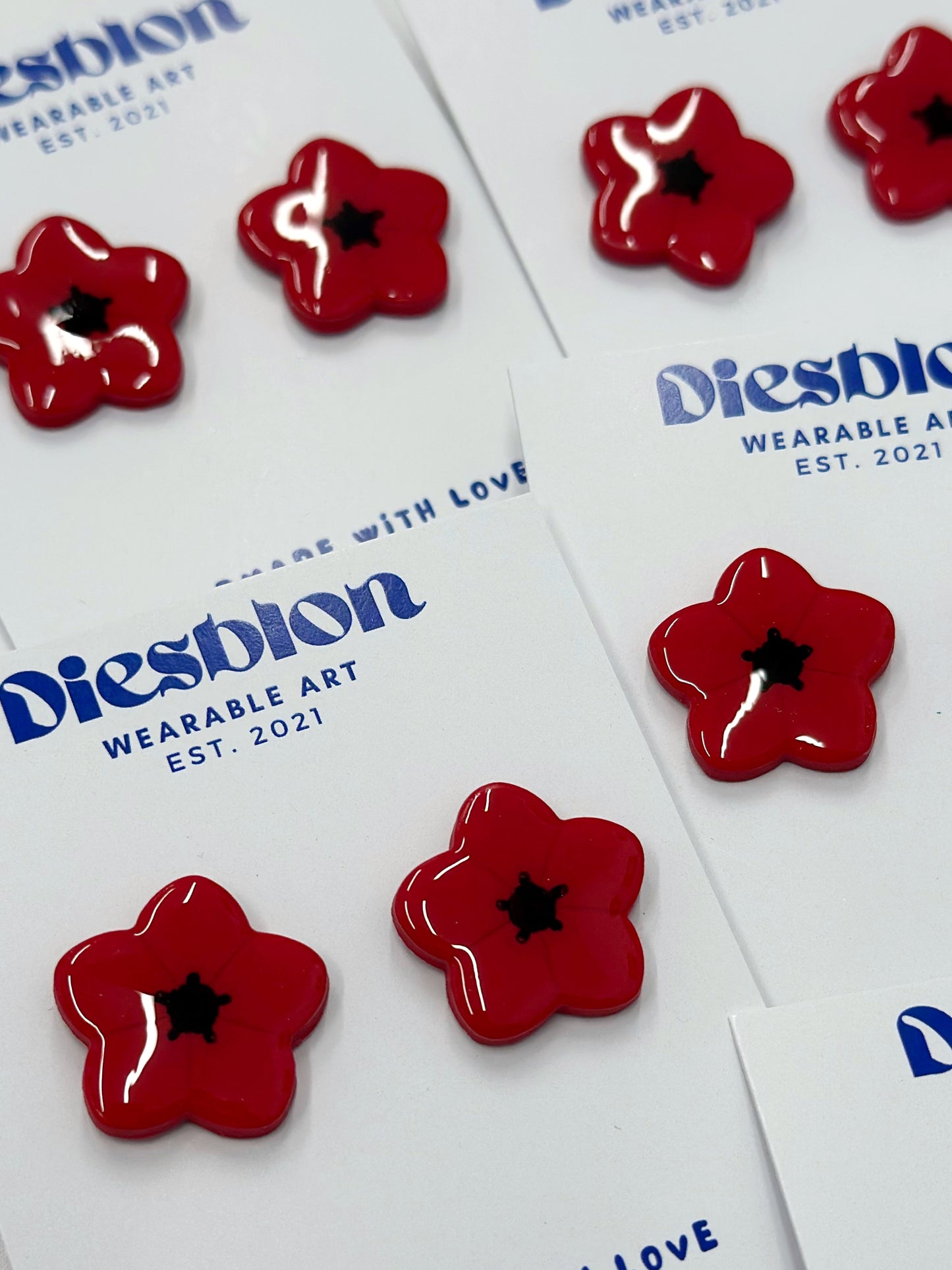 Small poppie Studs