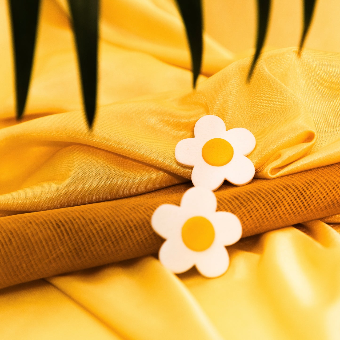 Daisy Studs