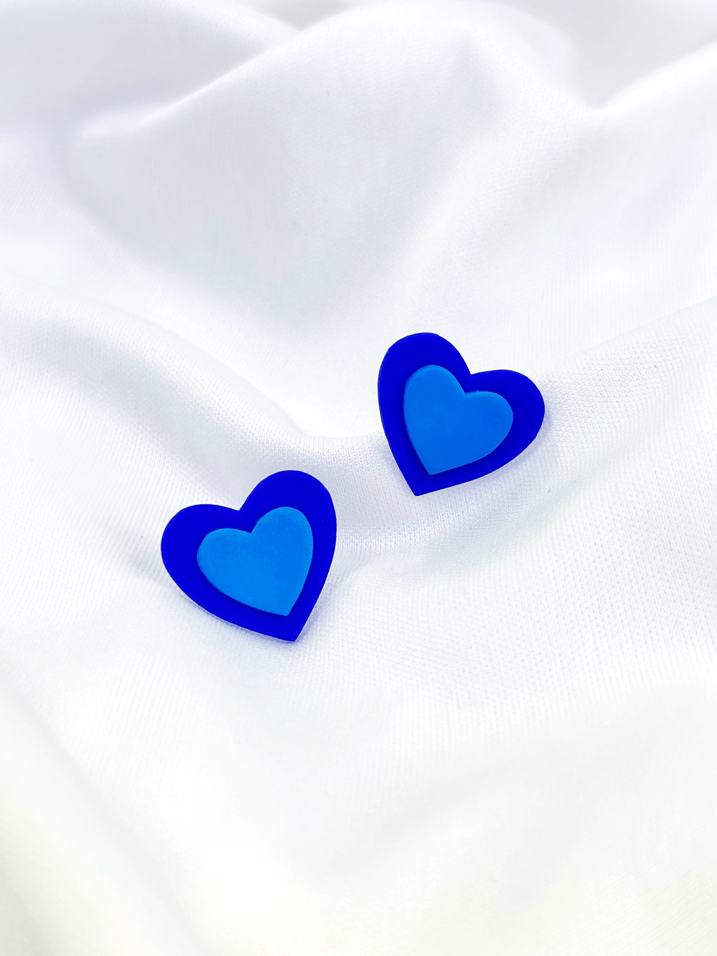 “Cuties” small earring hearts