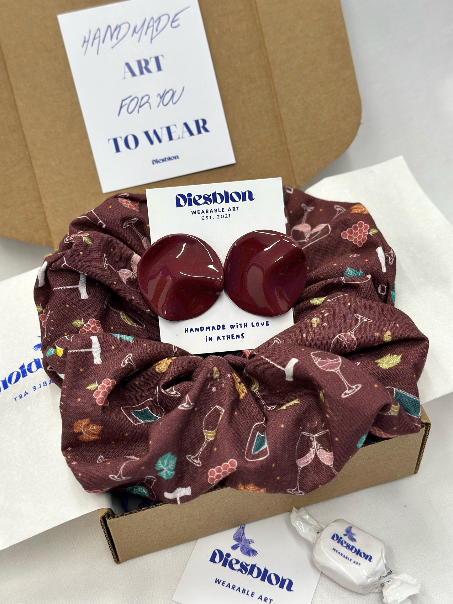 Gift boxes ๐