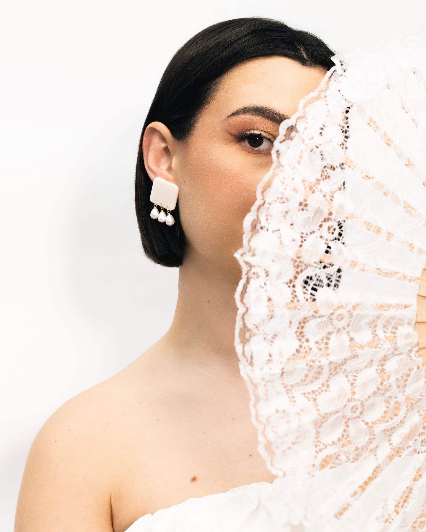 “Classy pearl” Earrings