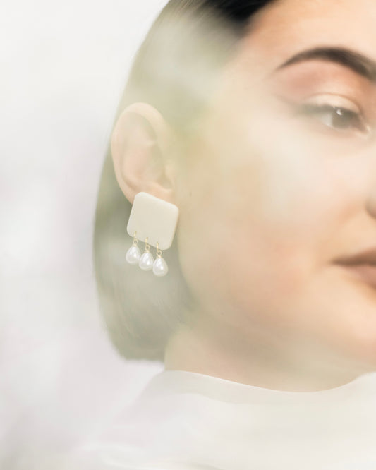 “Classy pearl” Earrings