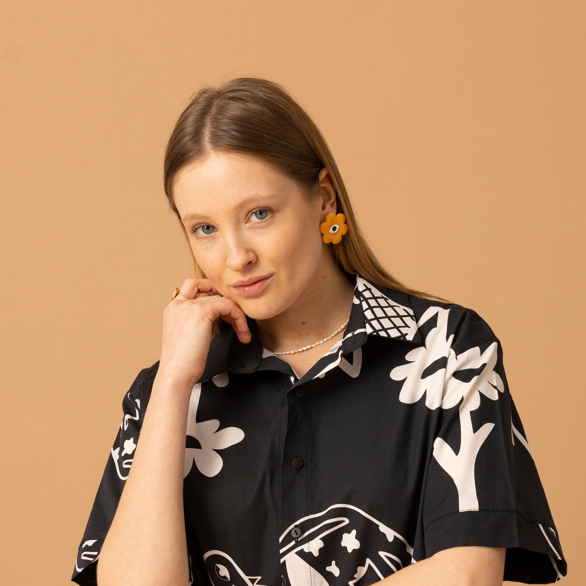 Diesblon x  Adelie Pengu Earrings 👁️