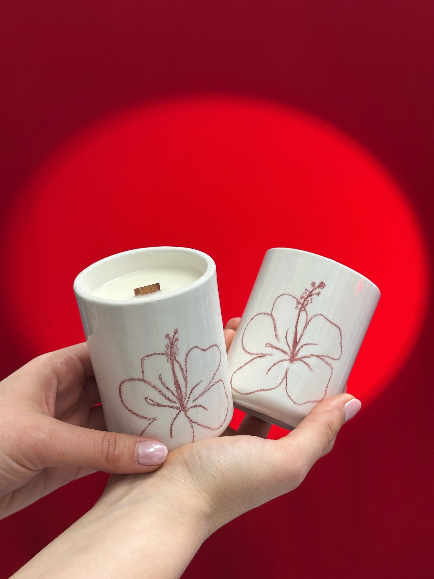 Handmade ceramic candle 🌺