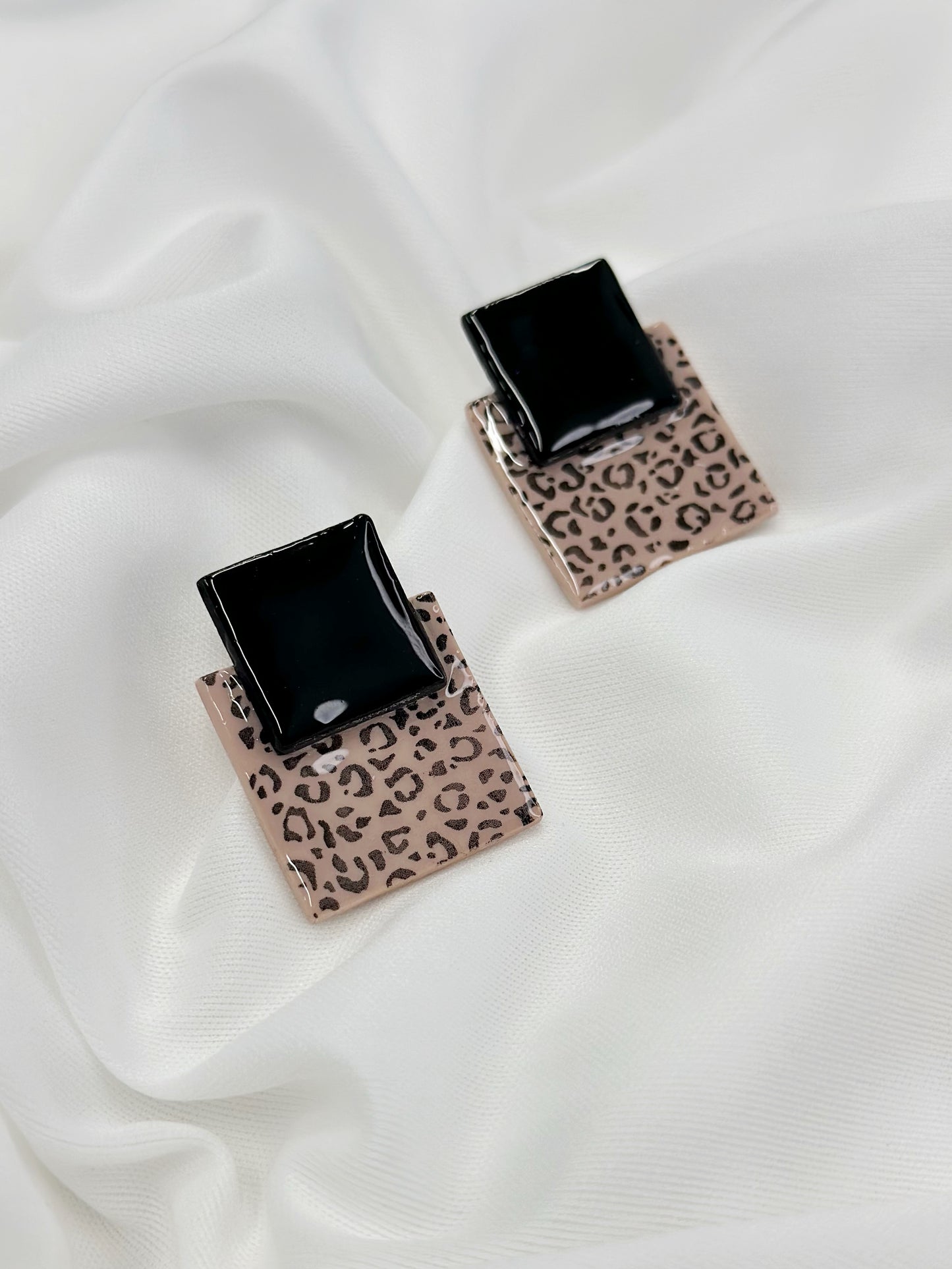 “Leopard” Dangles